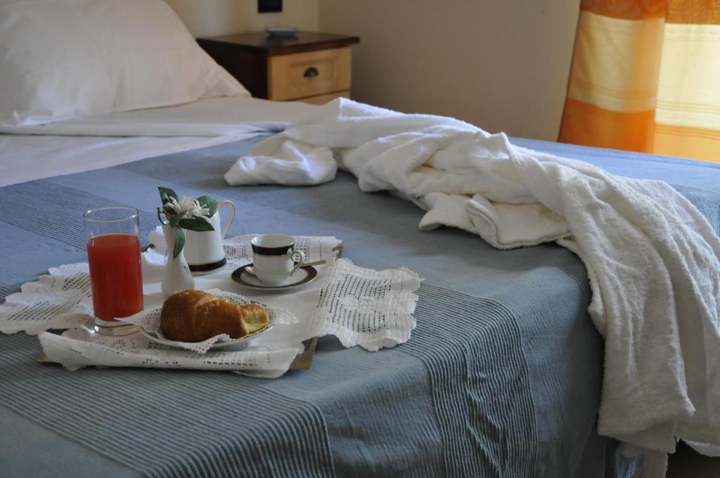 Hotel Fly Casoria Pokoj fotografie