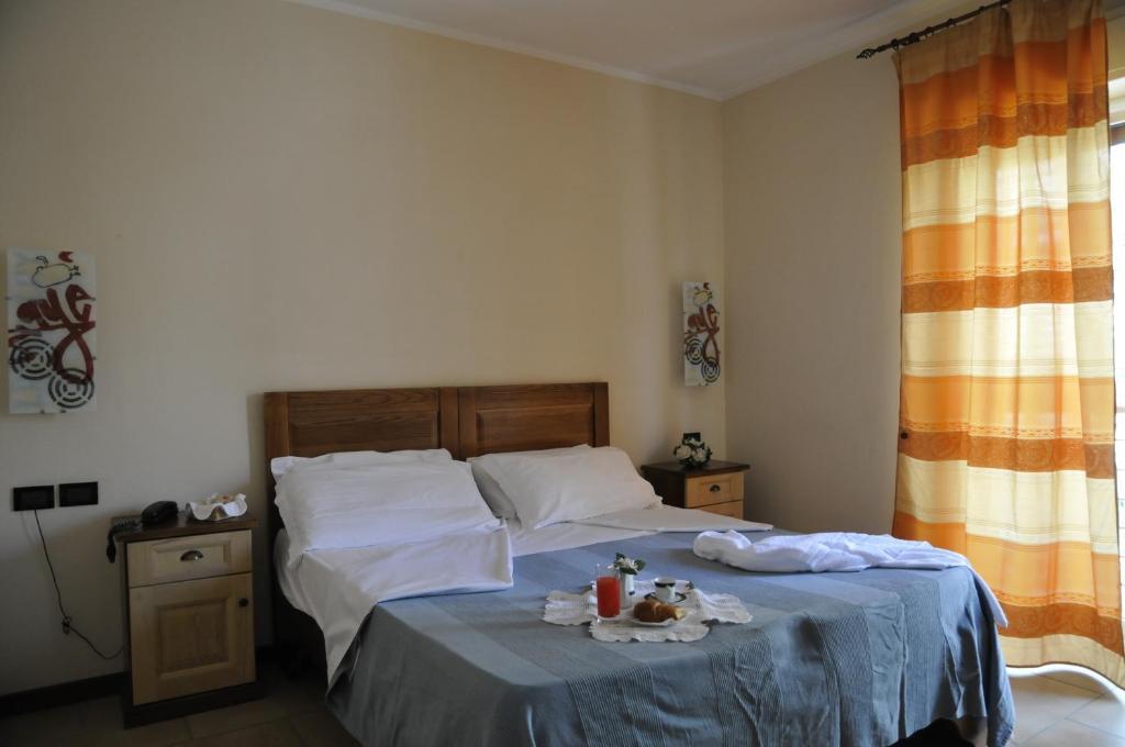 Hotel Fly Casoria Pokoj fotografie